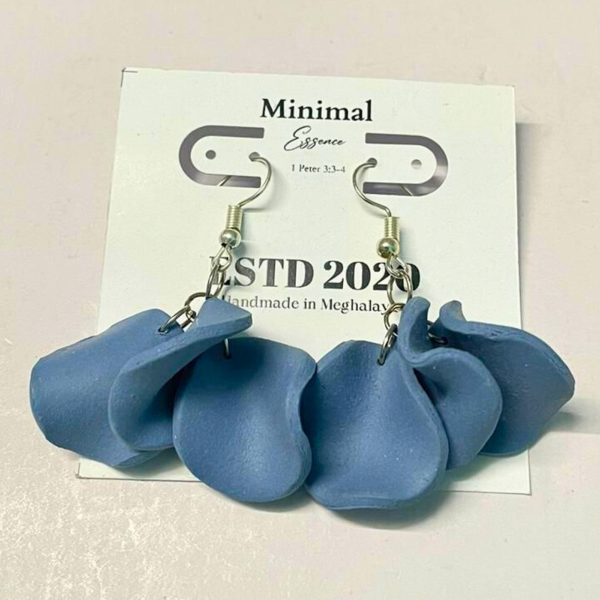 Drape earrings
