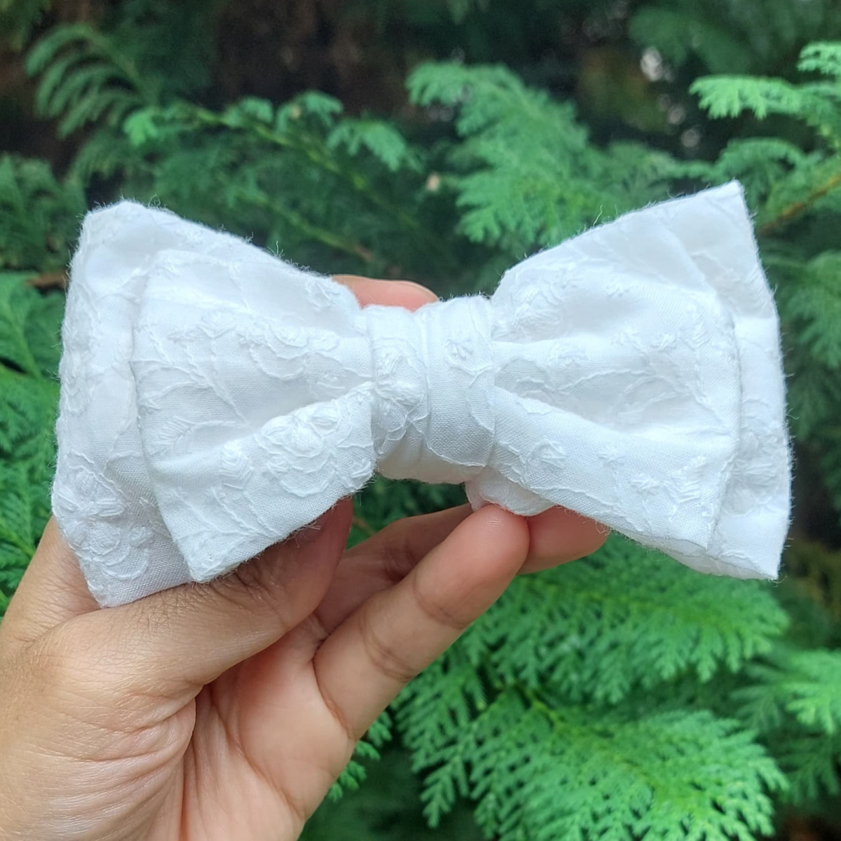 white hairbow